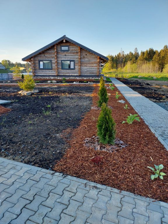 Дом Коттедж Коричневый