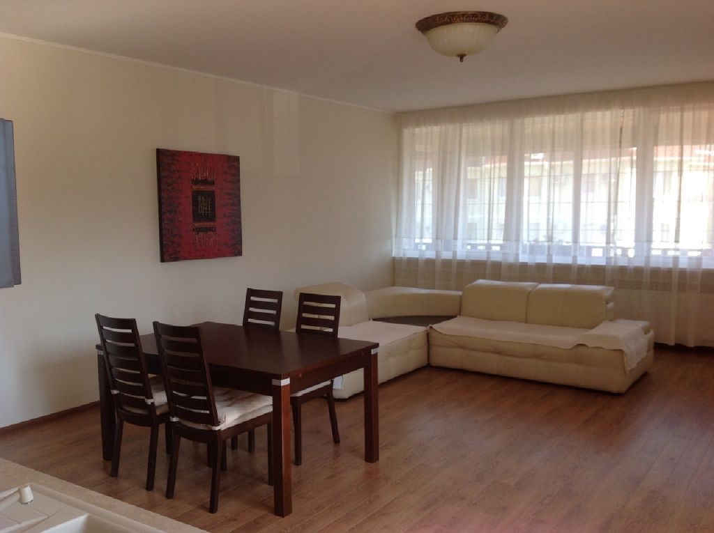 Трёхместный номер двухкомнатный