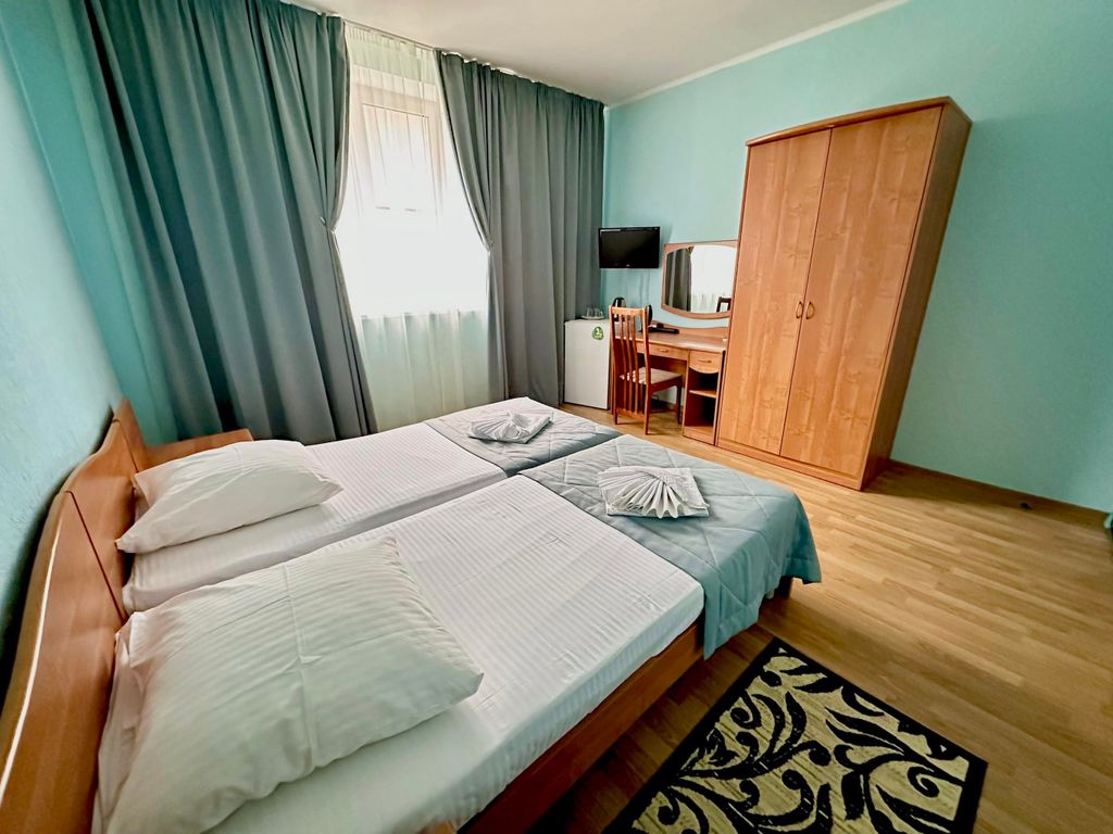 Двухместный номер с 2 отдельными кроватями стандарт