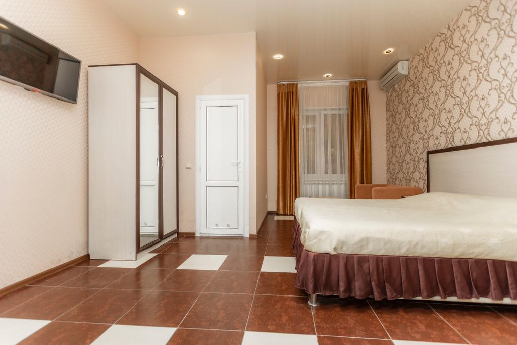 Трёхместный номер делюкс 5