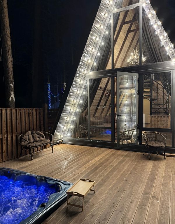 Четырёхместный номер люкс с видом на горы