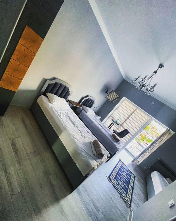 Трёхместный номер стандарт с видом на горы