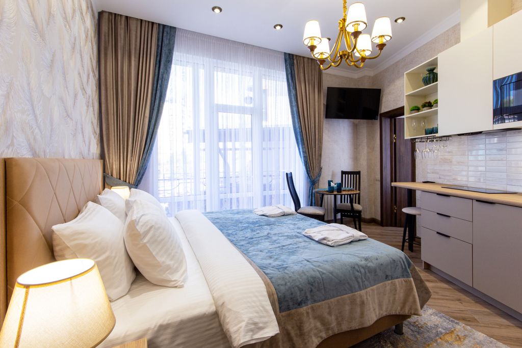 Трёхместный номер двухкомнатный апартамент с дополнительным местом