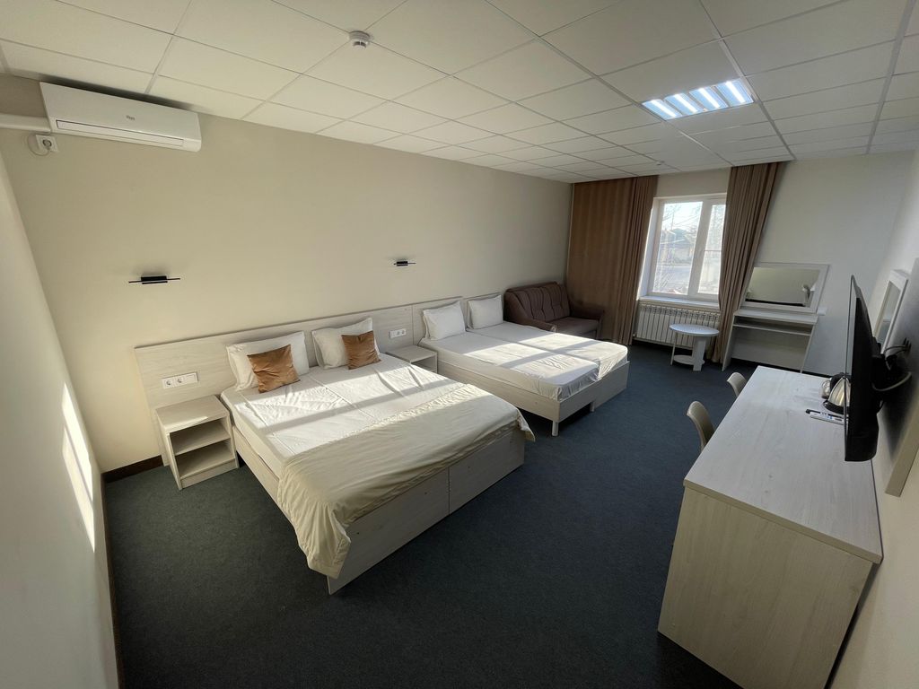 Четырёхместный номер люкс