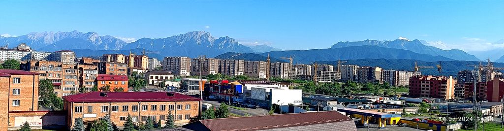 Квартира с видом на горы