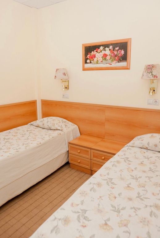 Двухместный номер с 2 отдельными кроватями стандарт