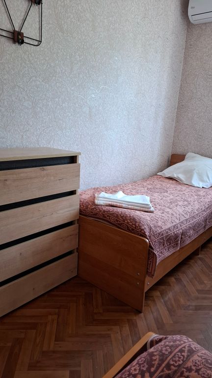 Трёхместный номер стандарт с видом на город