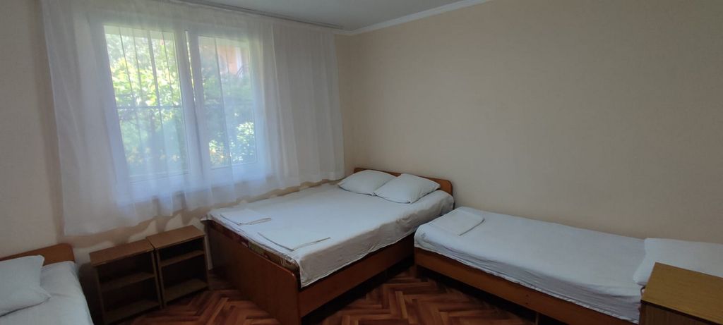 Четырёхместный номер Четырёхместный эконом