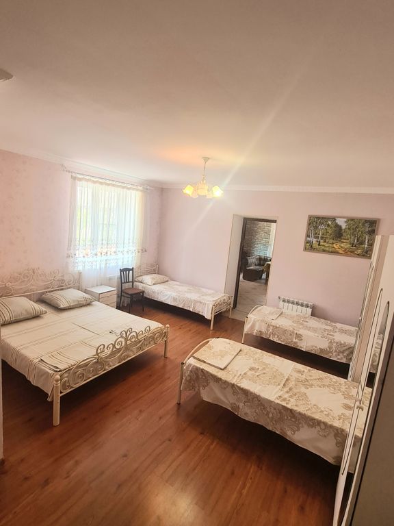 Семейный номер улучшенный с видом на горы