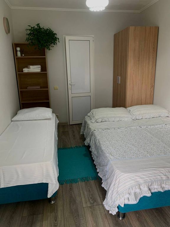 Трёхместный номер стандарт с видом на горы