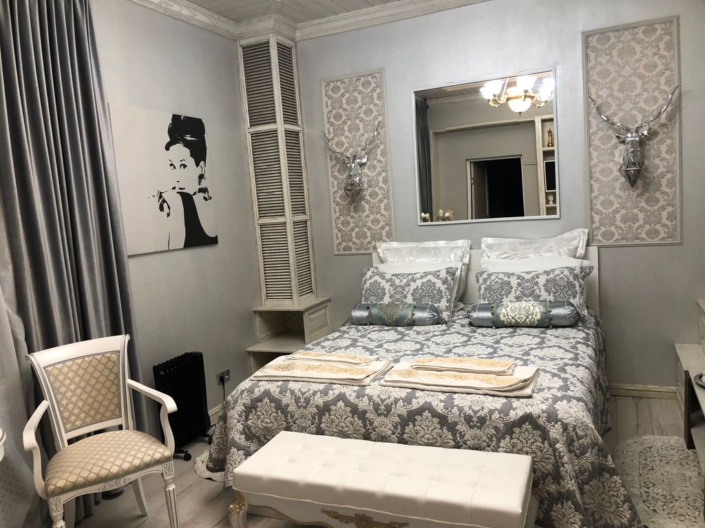 Двухместный номер с 1 кроватью люкс красивым видом на центр города