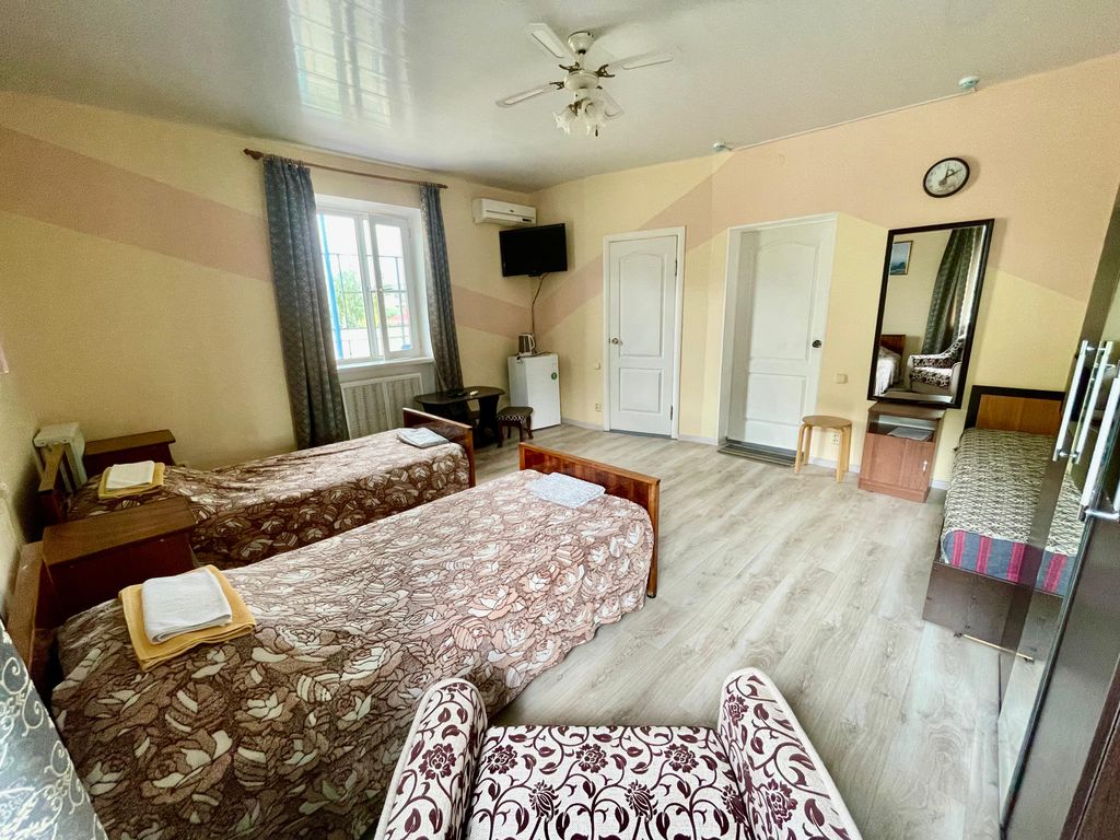 Четырёхместный номер стандарт