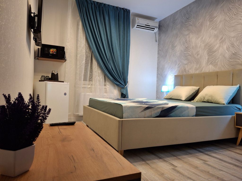 Семейный номер двухкомнатный люкс с балконом 15