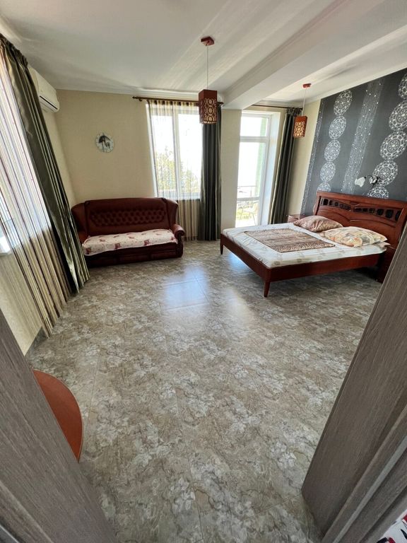 Четырёхместный номер люкс с видом на море