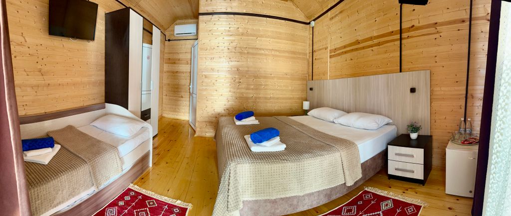 Трёхместный номер с террасой