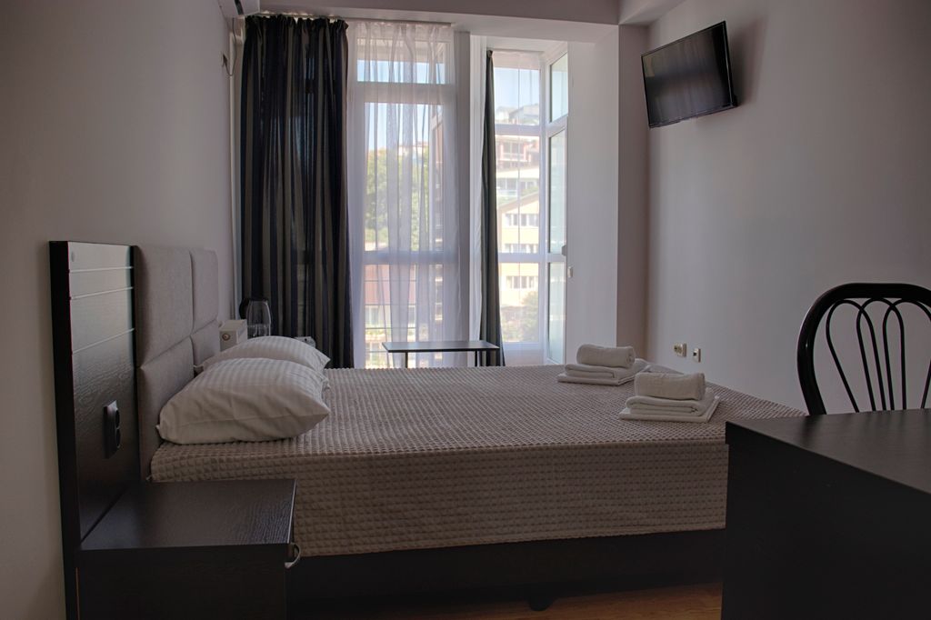 Двухместный номер с 1 кроватью Стандарт с балконом