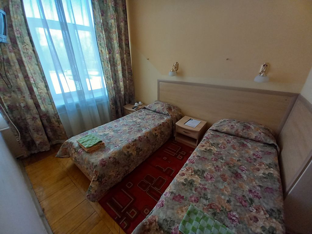 Двухместный номер с 2 отдельными кроватями стандарт