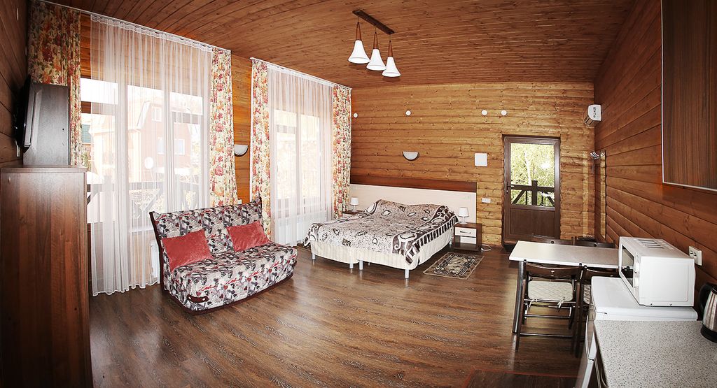 Семейный номер номер-студия (2 этаж) в домашнем корпусе