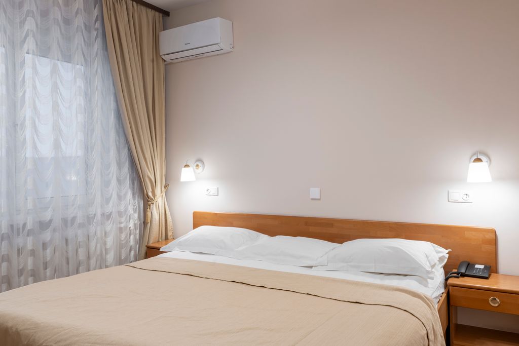 Двухместный номер с 1 кроватью Полулюкс