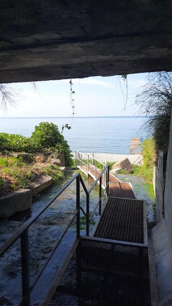 Спуск к морю. Пляж 72й км