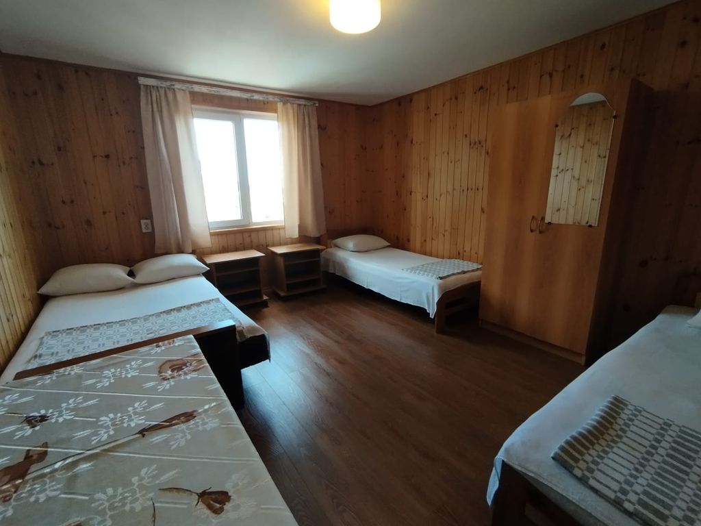 Четырёхместный номер эконом с видом на море