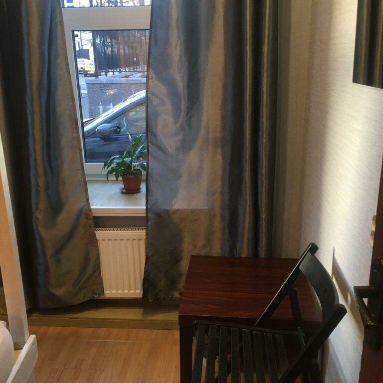 Многоместный женский номер Кровать в общем 2-местном номере для женщин