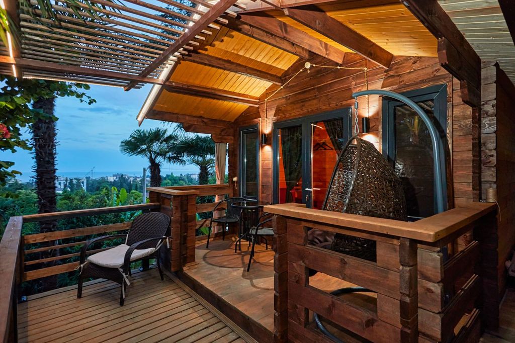 Дом  коттедж