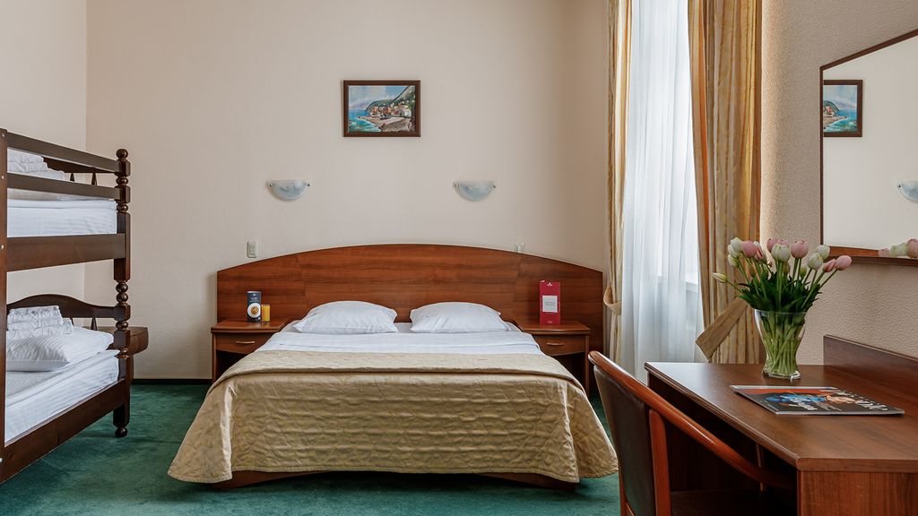 Семейный номер четырёхместный