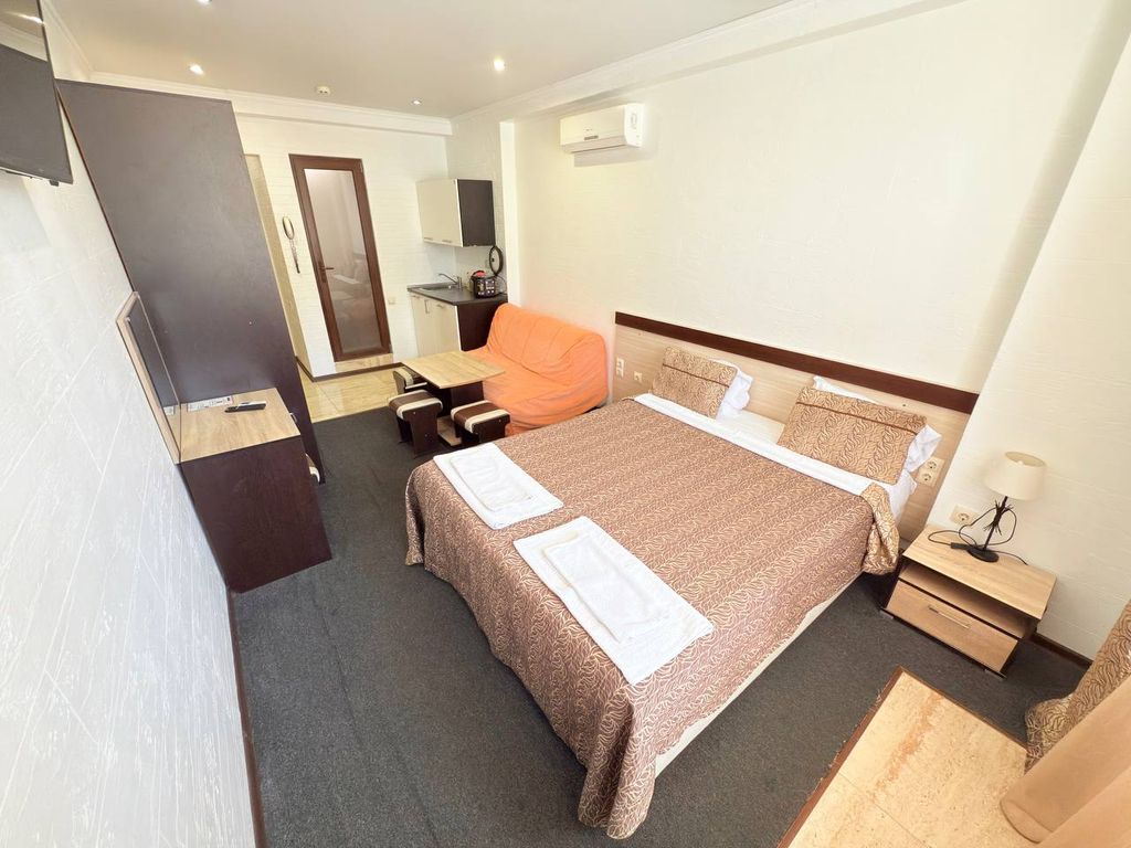 Апартаменты 3-х местные с террасой I корпус