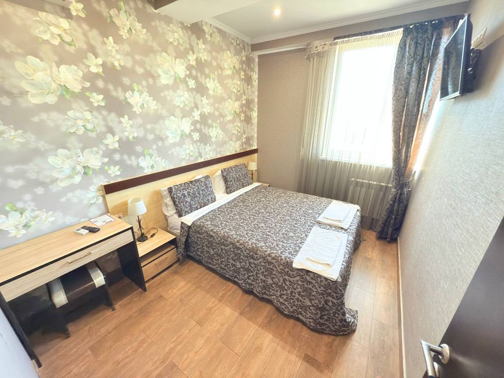 Апартаменты 2х-комнатные с балконом и кухней I корпус