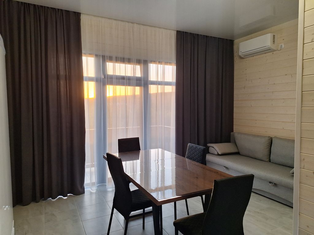 Семейный двухкомнатный люкс