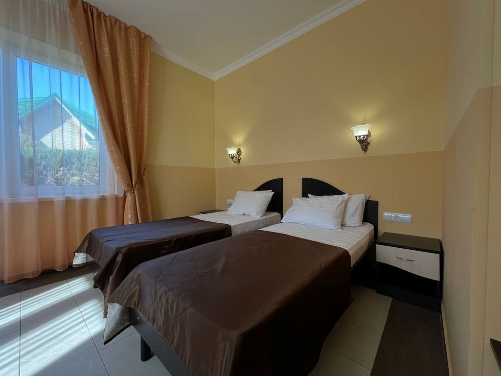 Трёхместный номер Стандарт с террасой