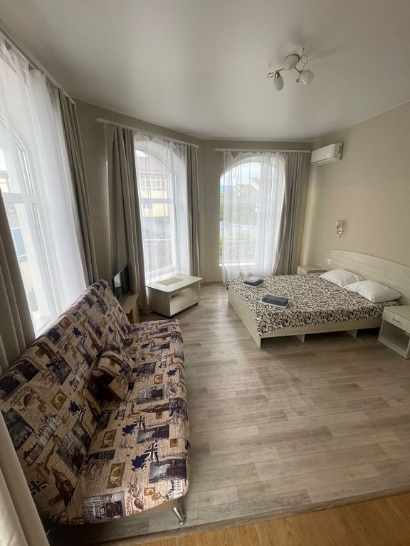 Апартаменты часть дома с отдельным входом