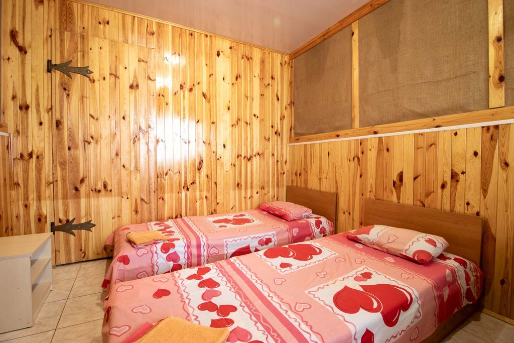 Двухместный номер с 2 отдельными кроватями стандарт на 2 этаже