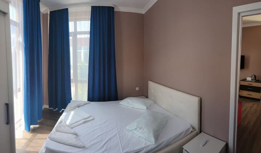 Семейный номер люкс с видом на горы