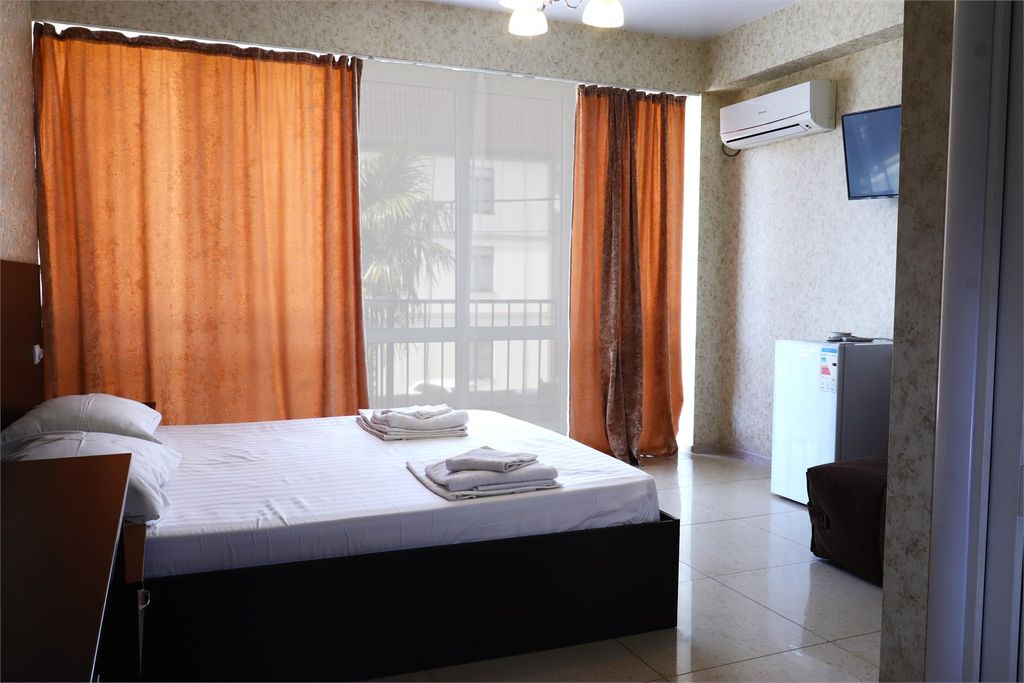 Двухместный номер с 1 кроватью Комфорт +