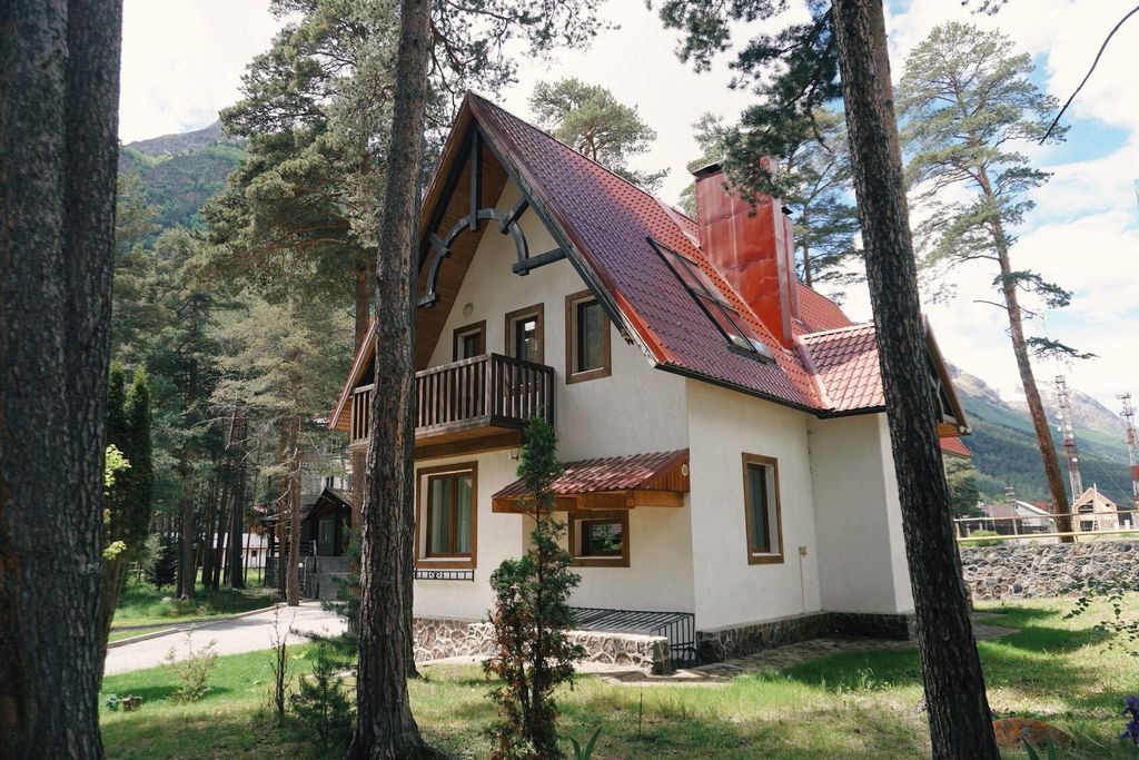 Дом улучшенное шале