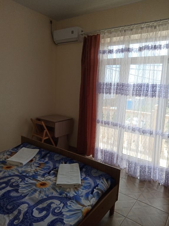 Трёхместный номер стандарт с видом на море