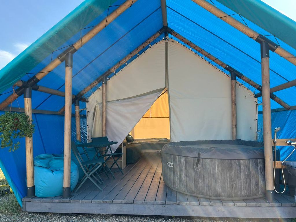 Сафари-тент со спа-бассейном на 2 линии