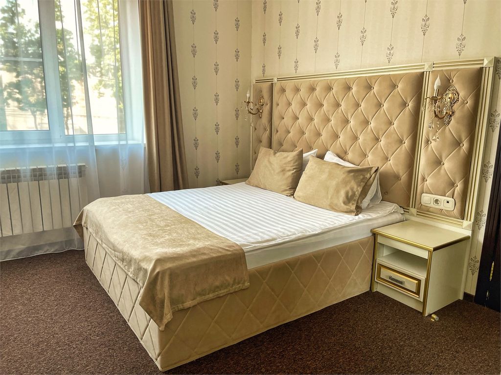 Двухместный с 1 кроватью люкс