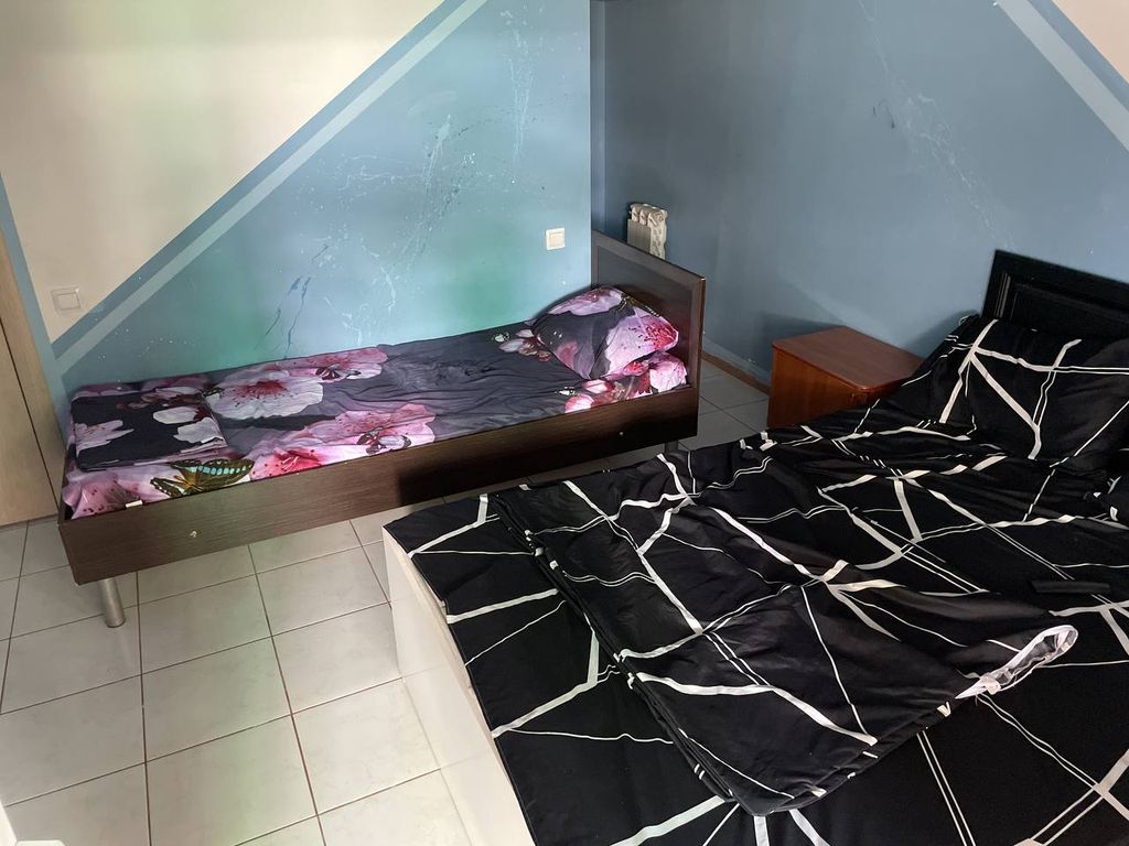 Трёхместный номер стандарт с видом на горы