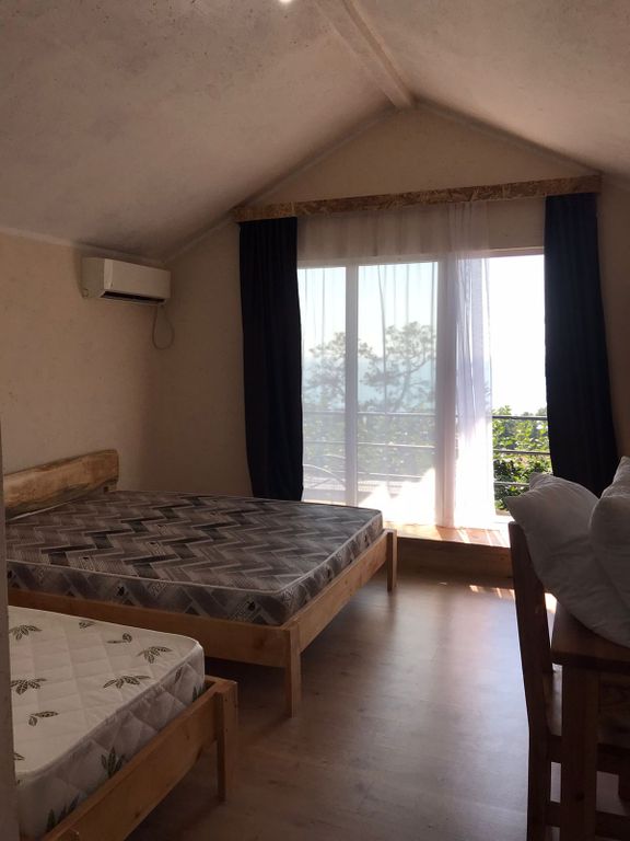 Трёхместный номер стандарт на 2 этаже