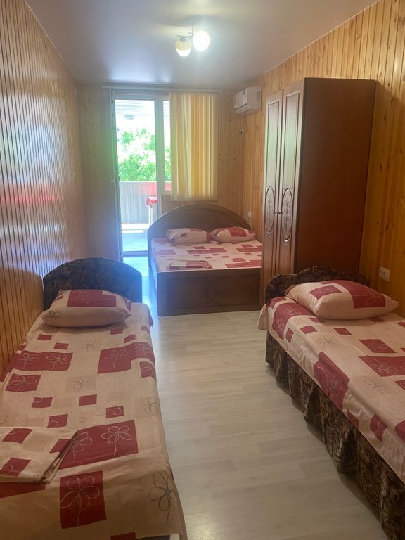 Четырёхместный номер стандарт с видом на горы