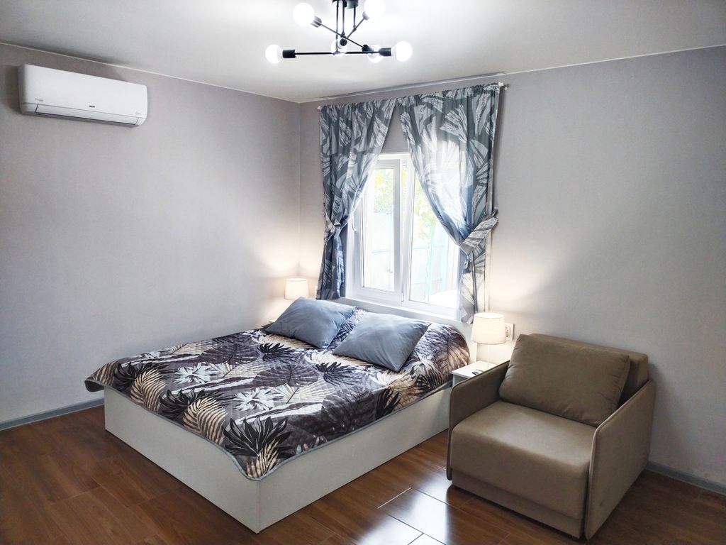 Трёхместный номер - студия полулюкс с кухней