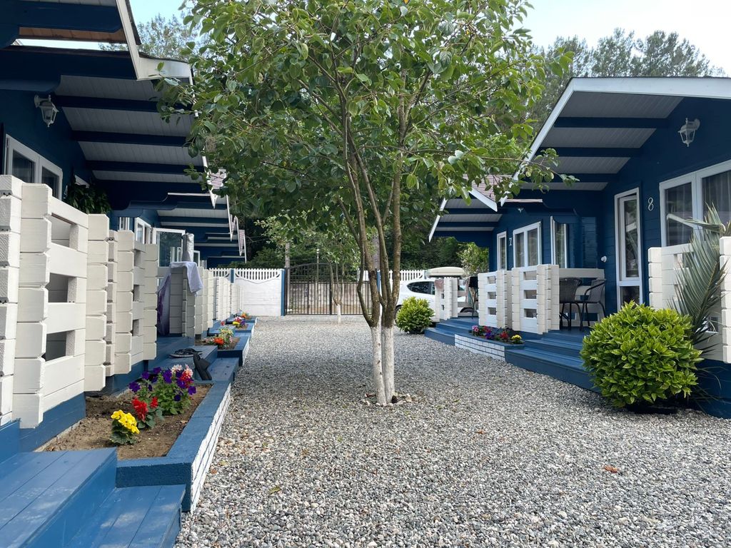 Дом Коттеджный домик у моря