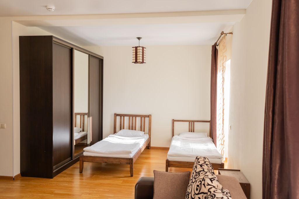 Четырёхместный номер стандарт с кухней и балконом