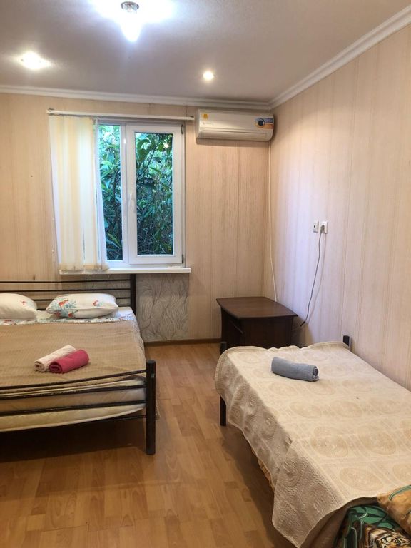 Трёхместный номер эконом с видом на море