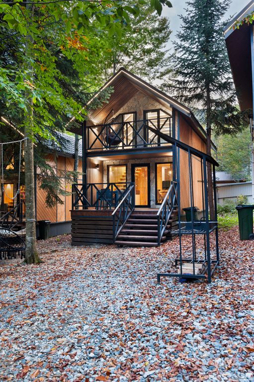 Дом Двухэтажный Люкс Шале