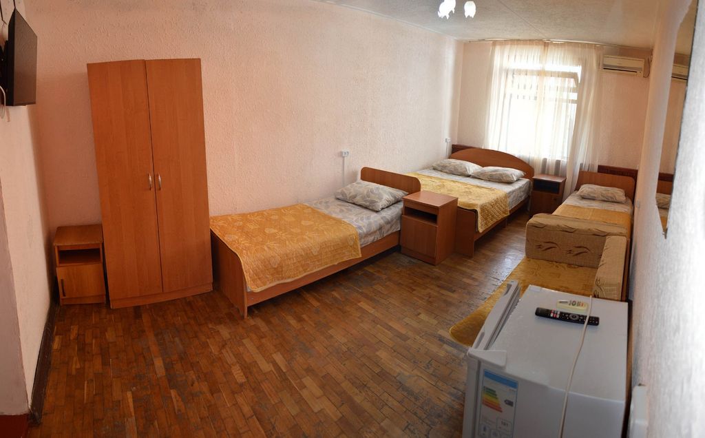 Четырёхместный номер 5-ти местный номер стандарт