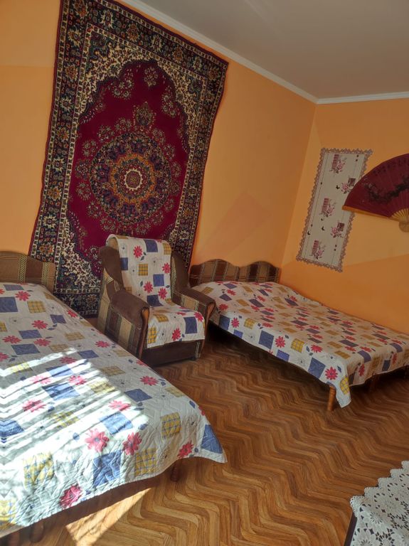 Семейный номер комната 8- пятиместный номер